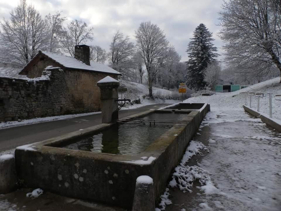 Gite Au Coeur Du Jura Entre Comte Et Vin Jaune, Gite Vin Jaune Chamole Exterior foto